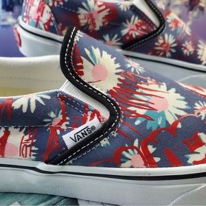 VANS floral slip ons 🌸🌸 New condition shoes